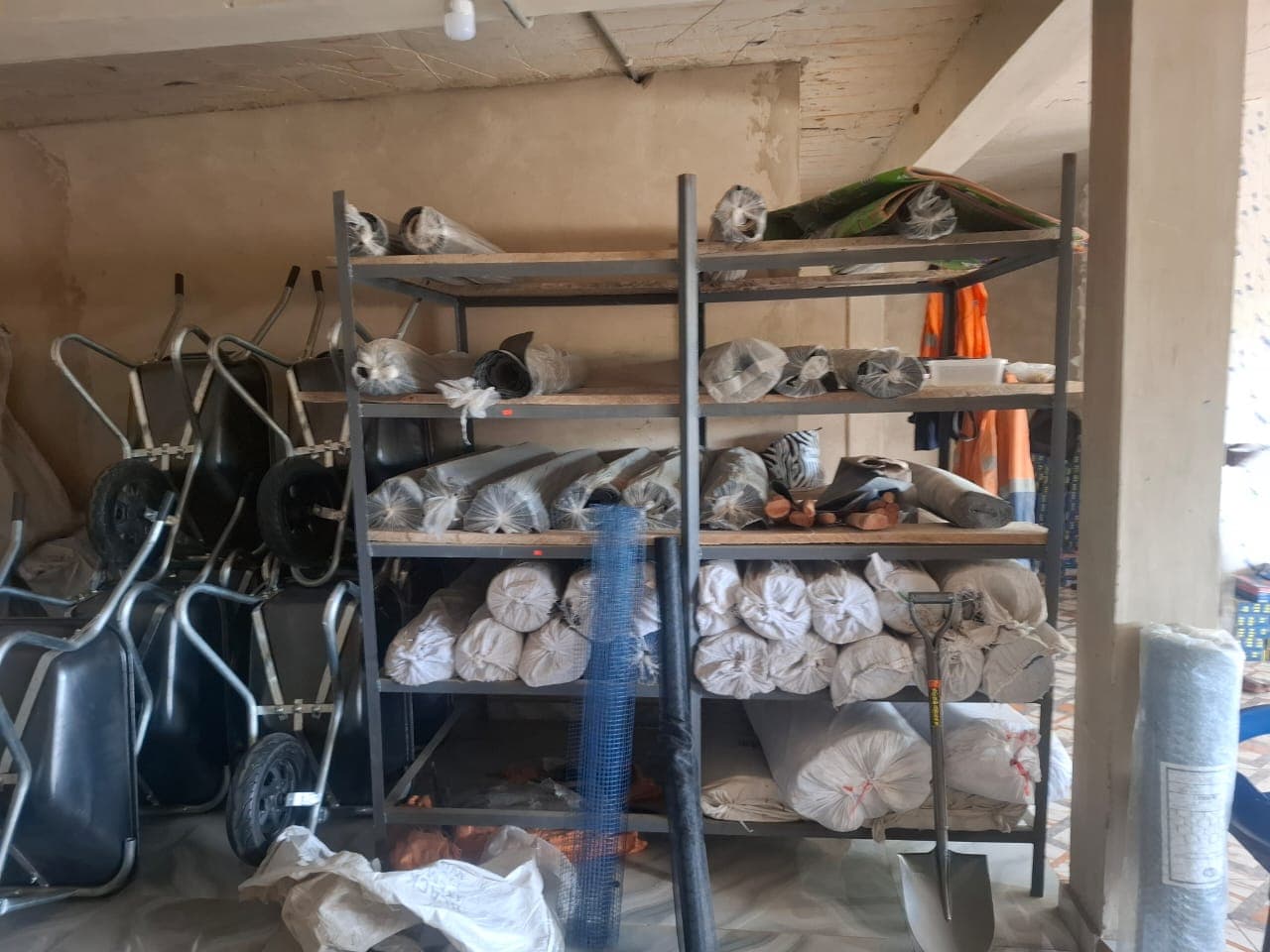 Pipes & Plumbing